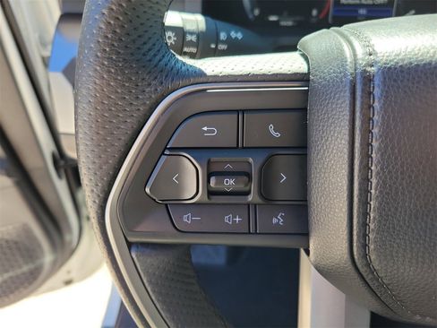 Used 2025 Toyota Tacoma TRD Off-Road image 19