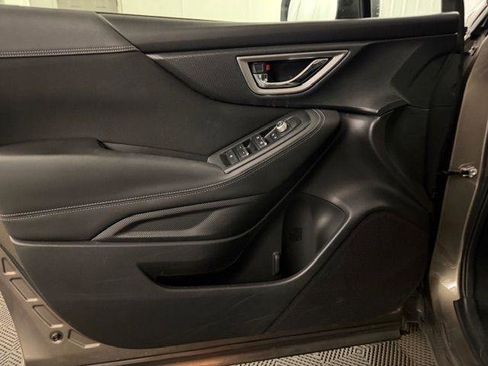 Used 2019 Subaru Forester Premium image 6