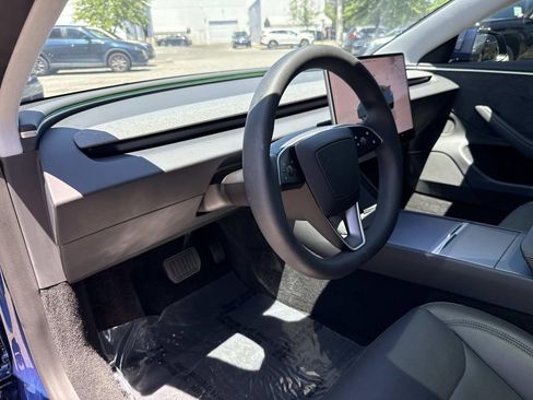 Used 2025 Tesla Model 3 Long Range image 25