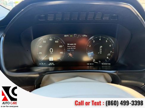 Used 2016 Volvo XC90 T6 Momentum w/ Momentum Plus Package image 24