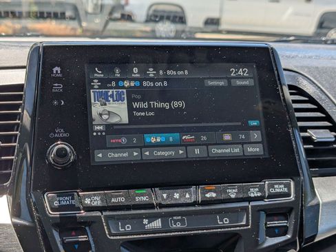 Used 2018 Honda Odyssey EX image 18