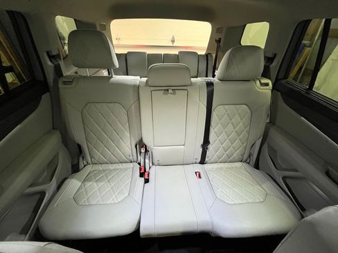 Certified 2025 Volkswagen Atlas SEL Premium R-Line image 27