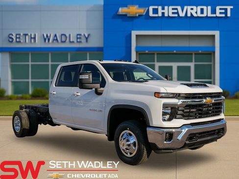 New 2026 Chevrolet Silverado 3500 LT w/ Convenience Package AWD/4WD image 1