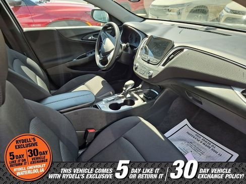 Used 2025 Chevrolet Malibu LT FWD image 5