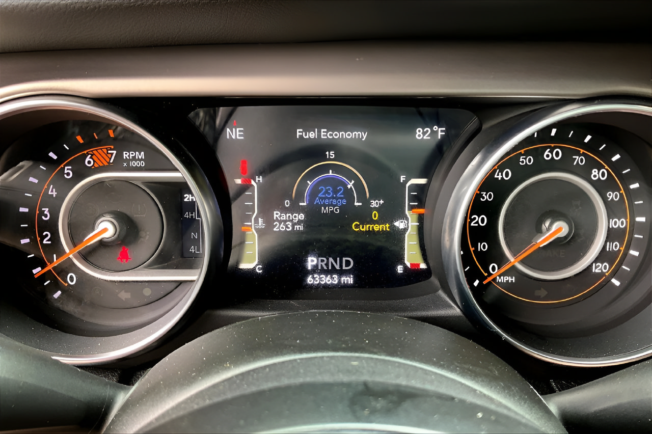 Used 2021 Jeep Wrangler Unlimited Sport AWD/4WD image 12