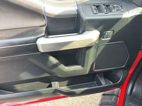 Used 2015 Ford F150 Lariat AWD/4WD image 12