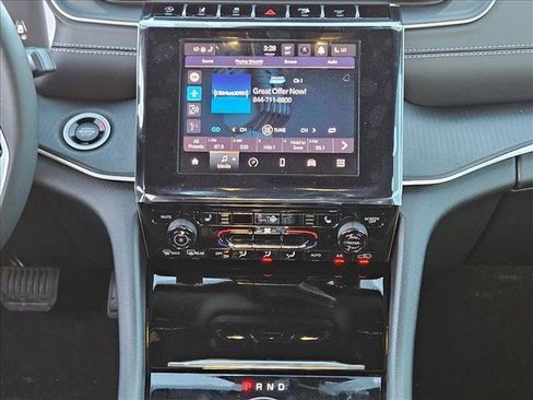 New 2025 Jeep Grand Cherokee Altitude w/ Trailer Tow Package image 13