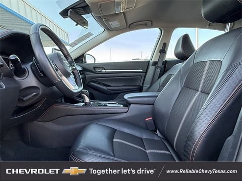 Used 2024 Nissan Altima 2.5 SR image 26