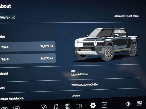 Used 2022 Rivian R1T Launch Edition image 7