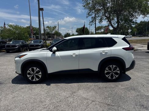 Used 2021 Nissan Rogue SV FWD image 10