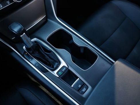 Used 2019 Honda Accord Sport image 38