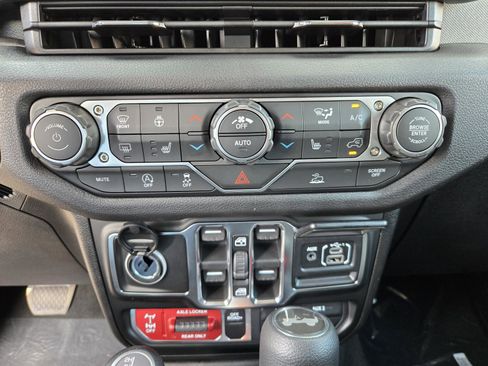 New 2026 Jeep Wrangler Unlimited Sport image 14