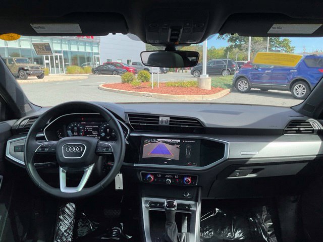 Used 2025 Audi Q3 2.0T Premium AWD/4WD image 14