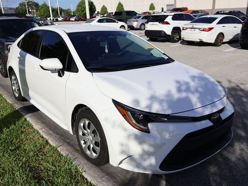 Certified 2024 Toyota Corolla LE image 6