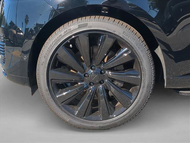New 2026 Land Rover Range Rover SV AWD/4WD image 10