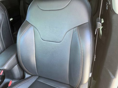 Used 2019 Jeep Compass Limited AWD/4WD image 16