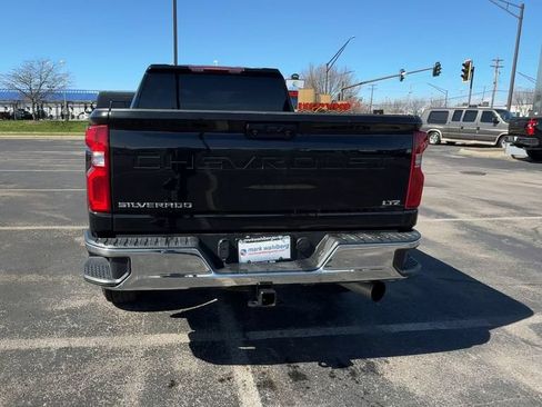 Used 2024 Chevrolet Silverado 2500 LTZ AWD/4WD image 7