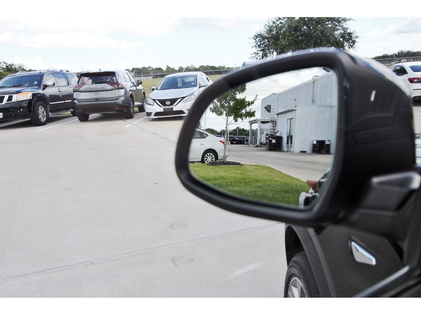 Used 2017 BMW X4 xDrive28i AWD/4WD image 11