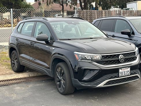 Used 2022 Volkswagen Taos S w/ IQ Drive S Package image 2