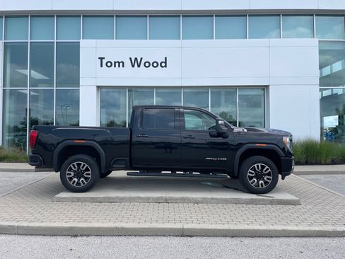 Used 2020 GMC Sierra 2500 AT4 w/ AT4 Premium Package AWD/4WD image 13