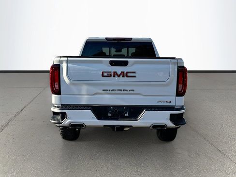 Used 2024 GMC Sierra 1500 AT4 w/ Technology Package image 6