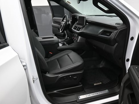 Used 2024 Chevrolet Tahoe Z71 w/ Z71 Off-Road Package AWD/4WD image 20