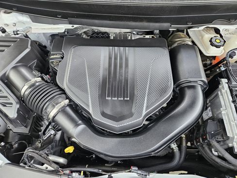 Certified 2024 Chevrolet Traverse RS w/ LPO, Floor Liner Package AWD/4WD image 34