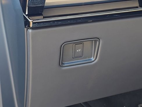 New 2026 Land Rover Range Rover Sport SE image 12