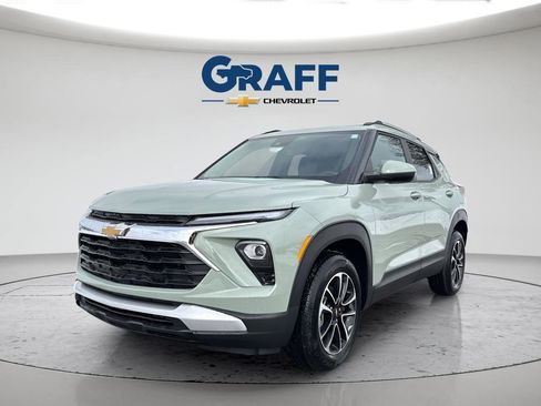 New 2026 Chevrolet TrailBlazer LT w/ Driver Confidence Package FWD image 4
