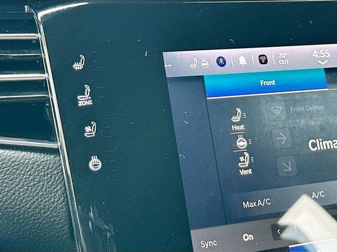 Used 2023 Jeep Wagoneer 4WD w/ Premium Group I image 21