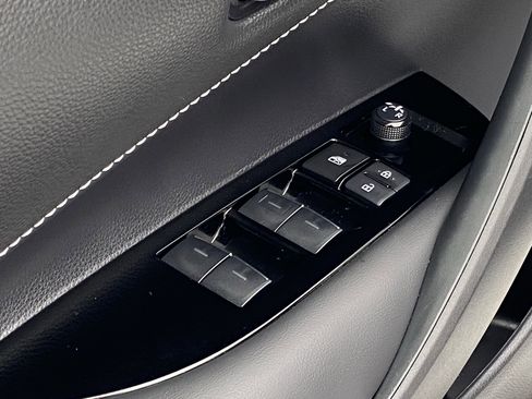 Certified 2024 Toyota Corolla SE image 29