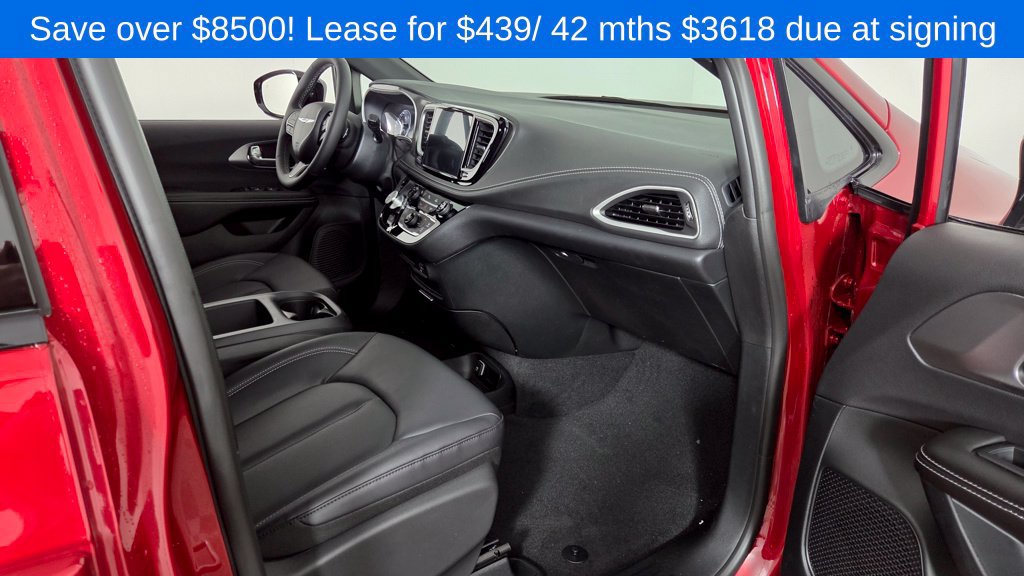 New 2026 Chrysler Pacifica Select w/ S Appearance Package FWD image 33