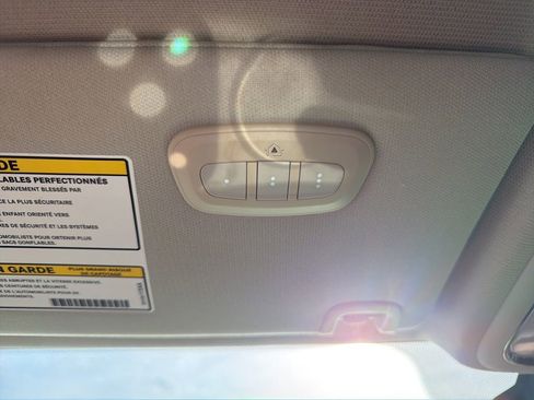 Used 2015 Jeep Cherokee Limited w/ Luxury Group image 28