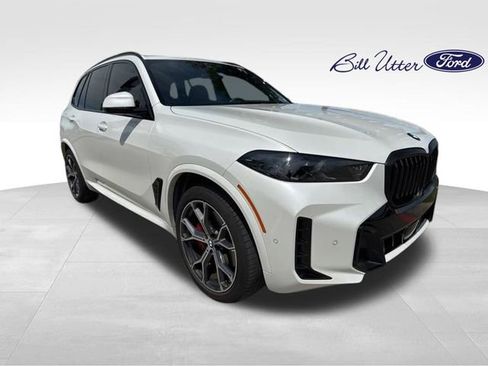Used 2024 BMW X5 sDrive40i w/ M Sport Package RWD image 5