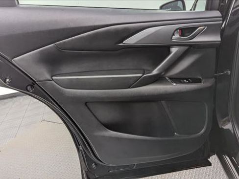 Used 2023 MAZDA CX-9 Touring image 16