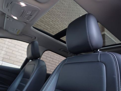 Used 2019 Ford Escape SEL AWD/4WD image 17