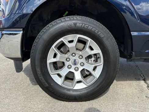 Used 2023 Ford F150 XLT image 4