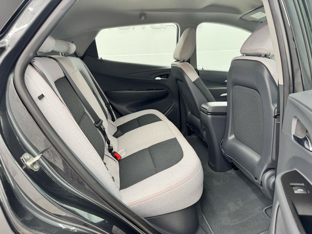 Used 2020 Chevrolet Bolt LT FWD image 16