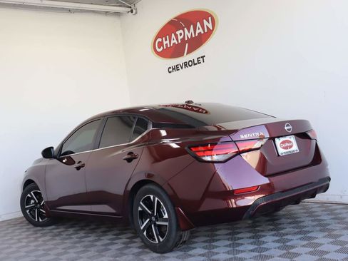 Used 2025 Nissan Sentra SV image 4