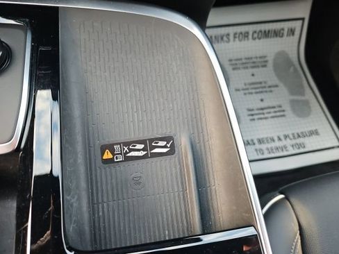 Used 2025 Buick Enclave Preferred image 26