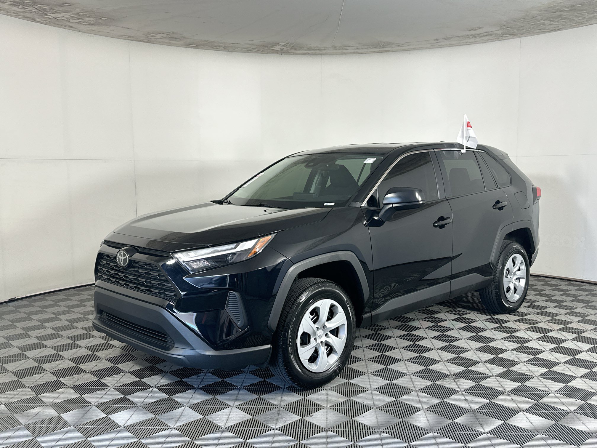 Used 2025 Toyota RAV4 LE FWD image 7