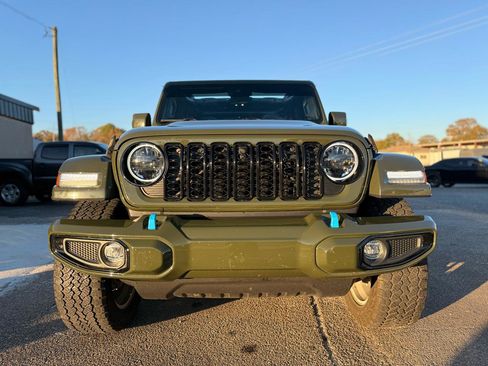 Used 2024 Jeep Wrangler High Altitude AWD/4WD image 20