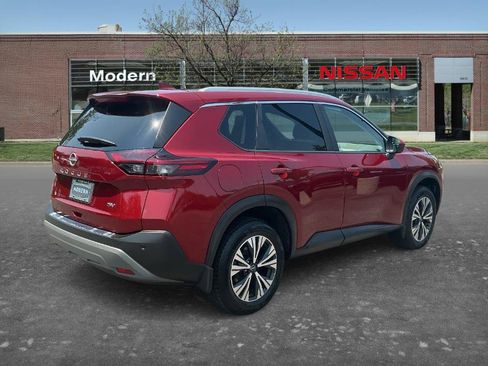 Certified 2023 Nissan Rogue SV w/ SV Premium B Package FWD image 4