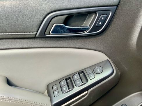 Used 2017 Chevrolet Suburban LT image 52