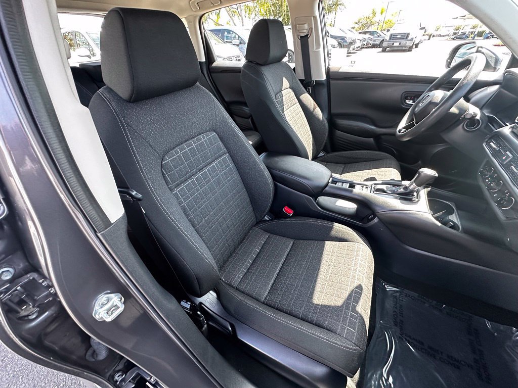 Certified 2025 Honda HR-V LX image 13