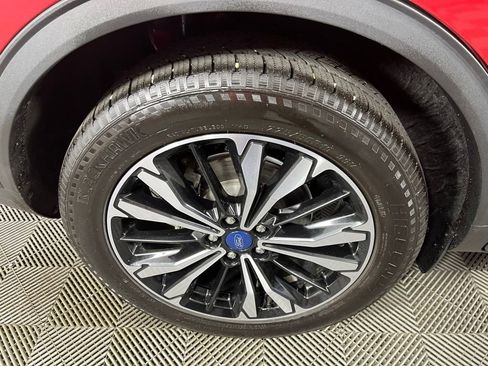 Used 2022 Ford Escape SE w/ SE Sport Appearance Package FWD image 15