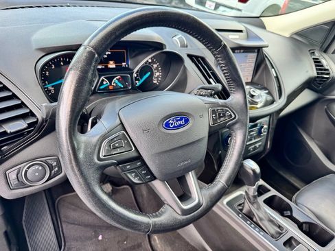 Certified 2017 Ford Escape Titanium FWD image 21