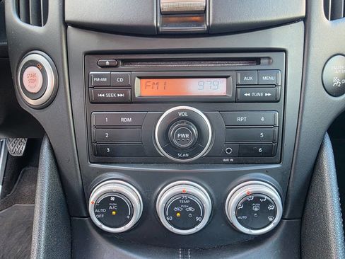 Used 2014 Nissan 370Z Coupe w/ Sport Package image 19