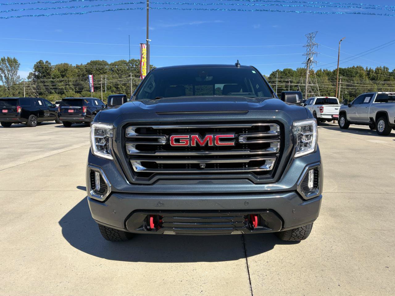 Used 2021 GMC Sierra 1500 AT4 w/ AT4 Premium Package AWD/4WD image 3