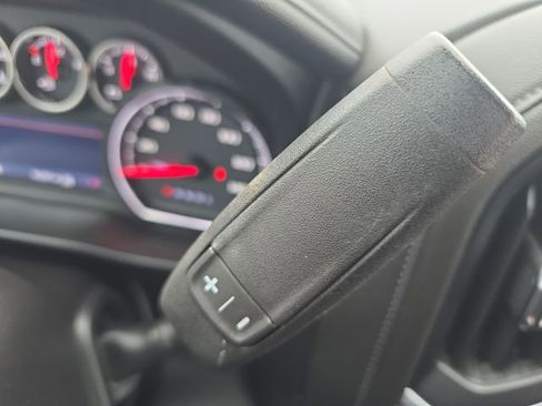 Used 2019 Chevrolet Silverado 1500 LTZ AWD/4WD image 30